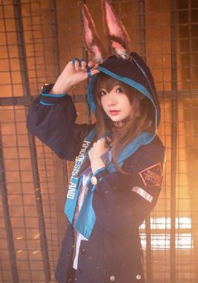 美女极品粉嫩小泬20p_1080P超清免费观看